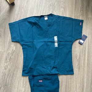 Cherokee scrub set